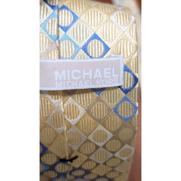 Michael Kors Mens Yellow & Blue Geometric Pattern Silk Tie - Picture 4 of 5